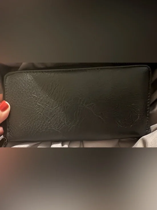 Tory Burch Black Leather Wallet with Logo Medallion - Picture 4 of 4